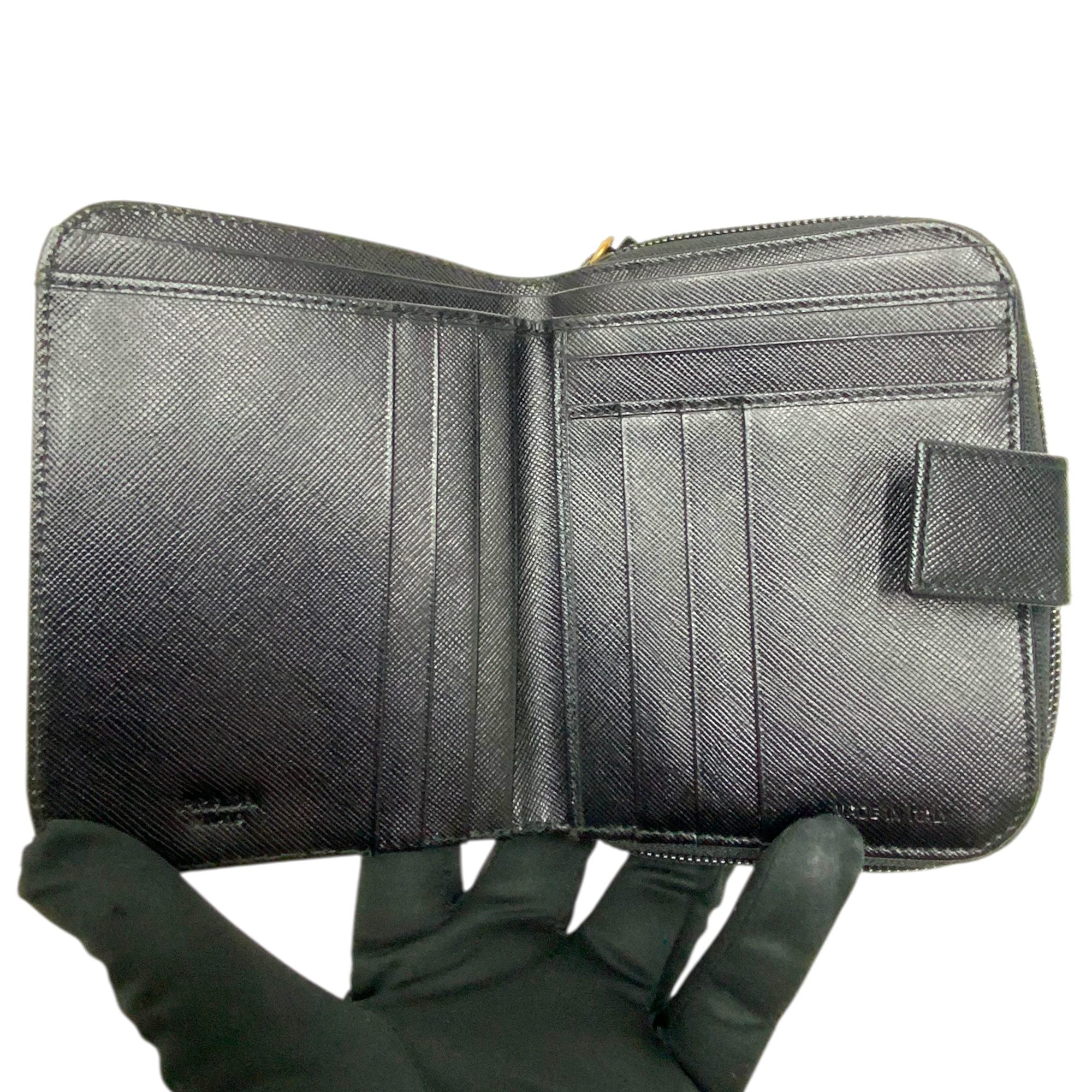 Photoroom_013_20251121_105124