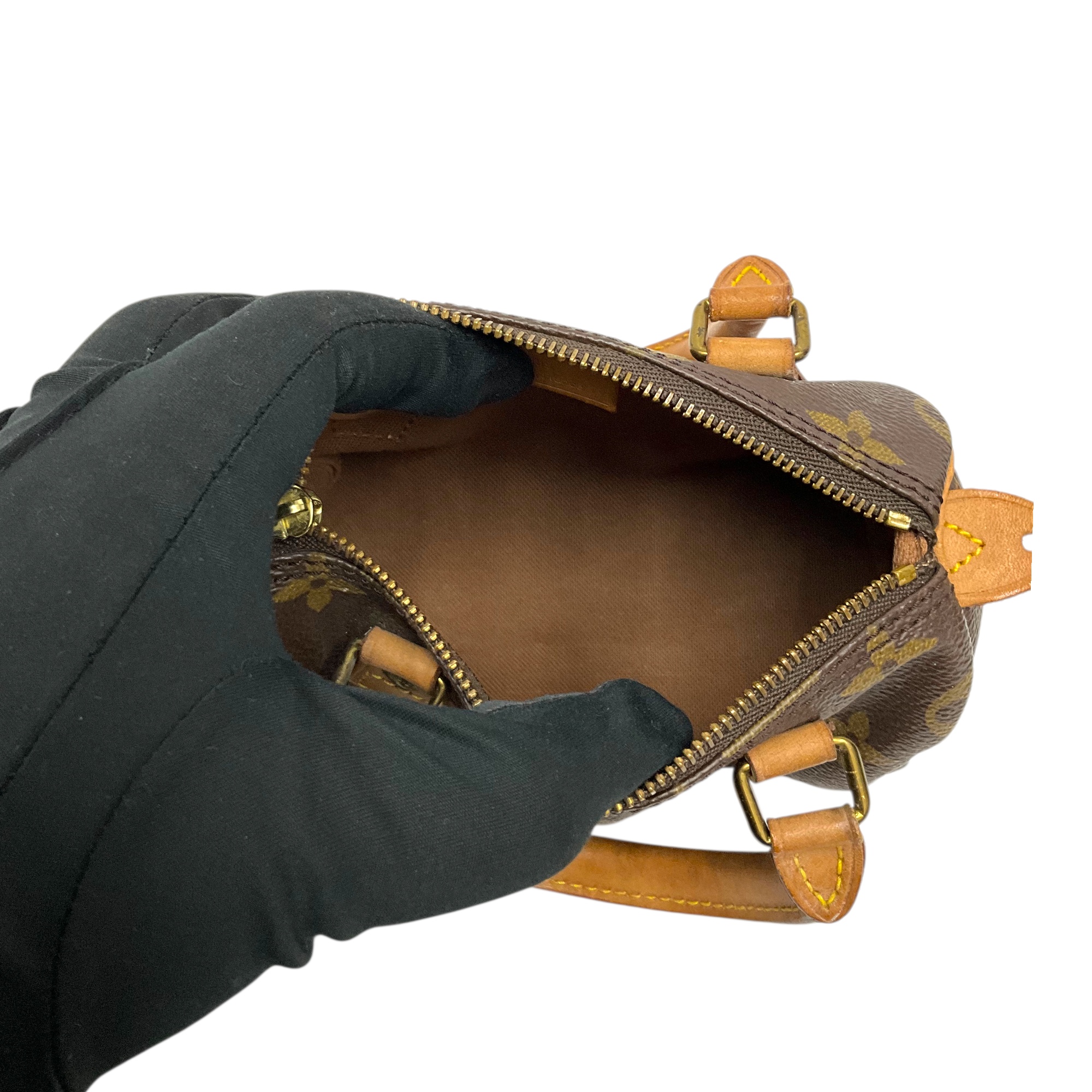 Photoroom_042_20251210_150730