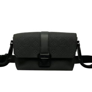 Louis Vuitton Monogram S-Cape Messenger Bag