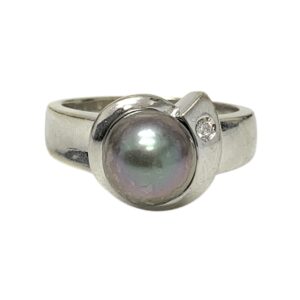 Pearl and Diamond 0.05ct Ring in 18K White Gold