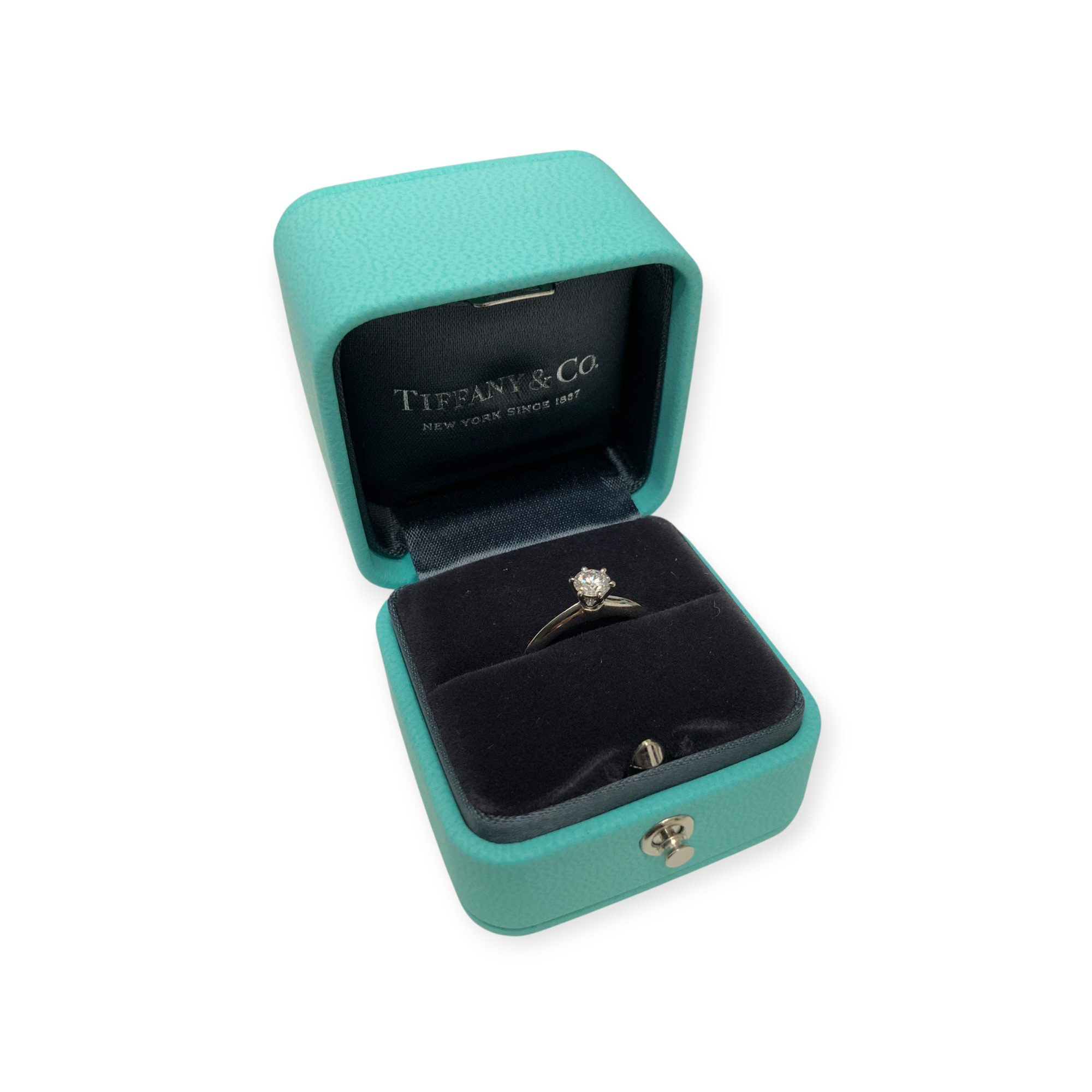 IMG_7438-Photoroom Tiffany & Co. Diamond 0.33ct Ring in Platinum