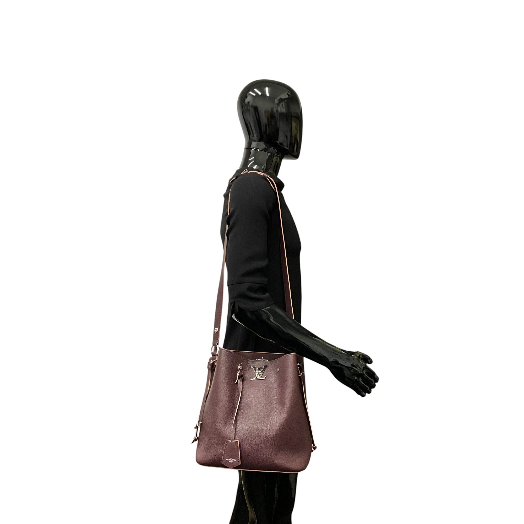 IMG_9465-Photoroom Louis Vuitton Lockme Bucket Bag